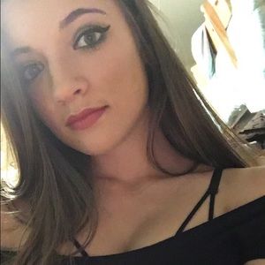 Meet your Posher, Marisa