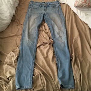 Abercrombie & Fitch Skinny Jeans