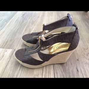 Michael kors wedges size 7.5