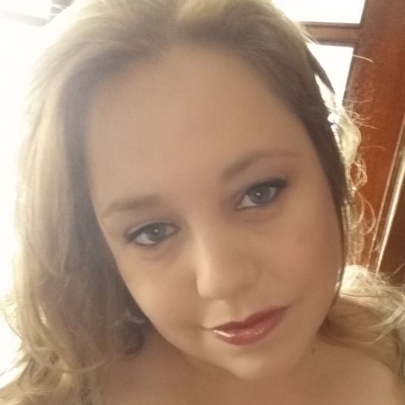 Meet your Posher, Stacy - Picture 1 of 1