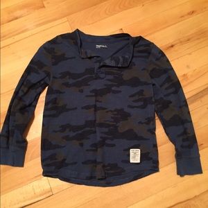Boys Gap Camo tee shirt & sweatshirt