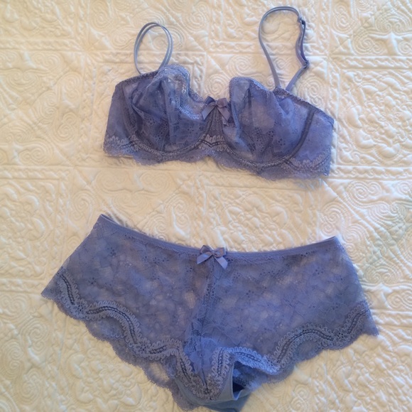 Matching set bra/panty. Soft and lacy.