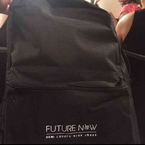 FUTURE NOW TOUR: Bag - Demi Lovato & Nick Jonas
