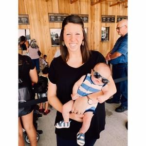 Meet your Posher, Kayla