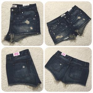 🅟🅘🅝🅚 Cheeky Cut Off Star shorts