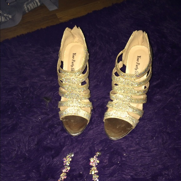 Nude colored dressy high heels - Picture 2 of 2