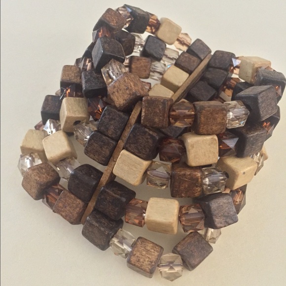 Boho wooden and bead bracelet - Picture 1 of 2
