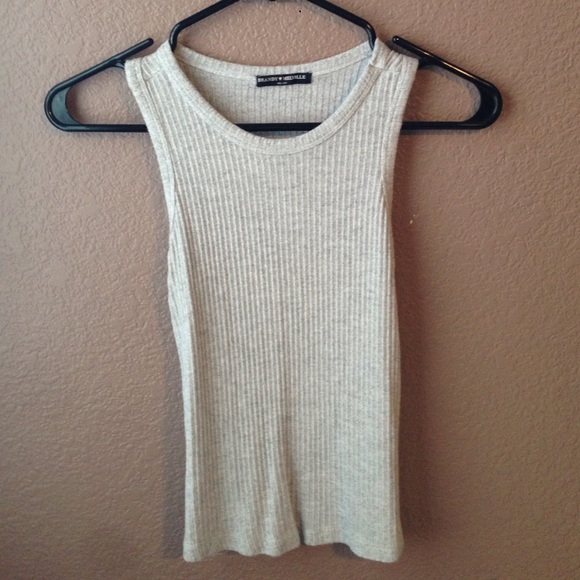 Gray, ribbed tank top