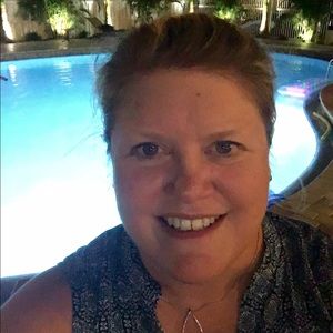 Meet your Posher, Carol