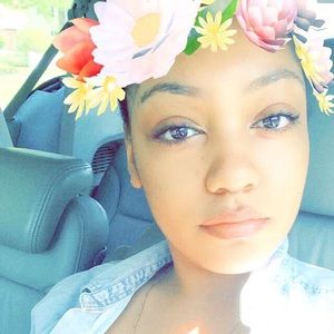 Meet your Posher, Kyla