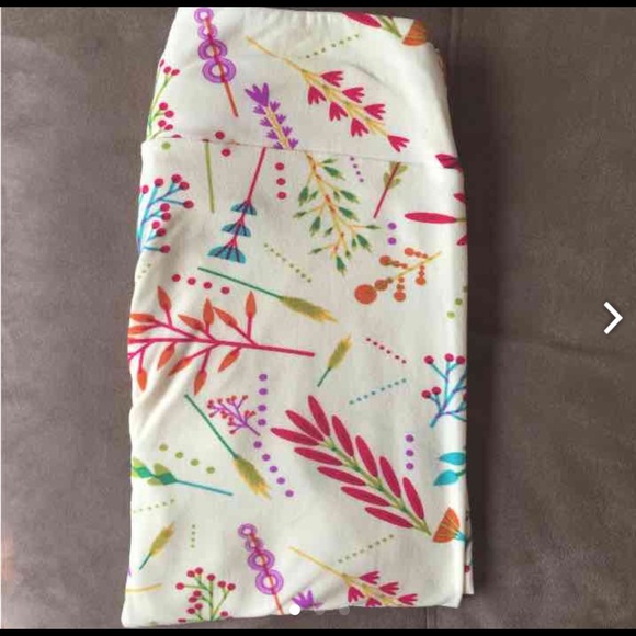 NEW lularoe legging OS. UNICORN HTF!!