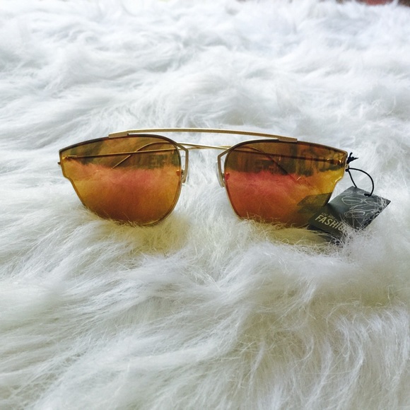 Sunglasses - Picture 3 of 3