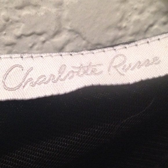 Baggy type dress w/bow - Picture 3 of 3