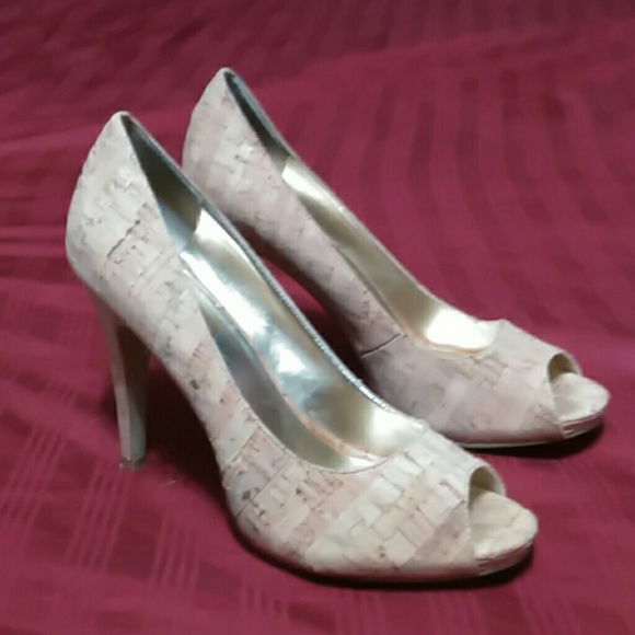 Cork print Nine West heels