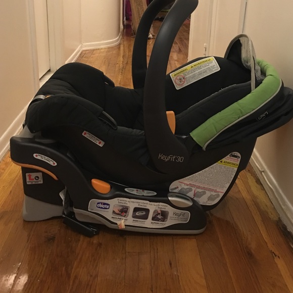 Chicco Keyfit 30 Infant Car Seat and Base Midori - Picture 4 of 4