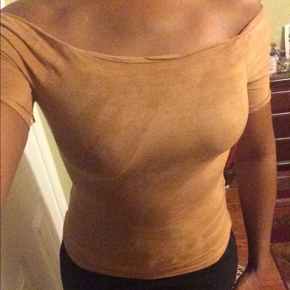 Shoulder suede tan top - Picture 2 of 4