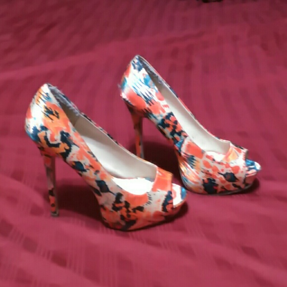 Multicolored heels