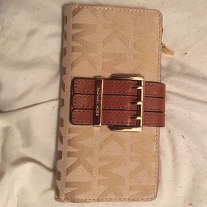 MK Women's wallet