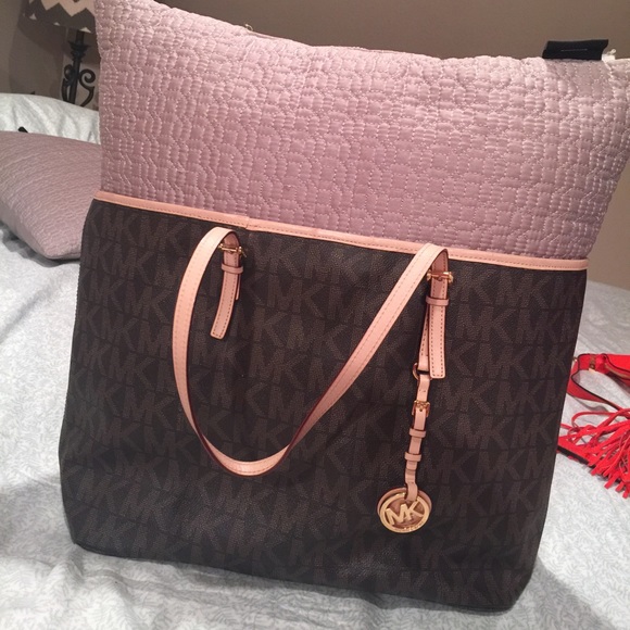 LARGE Michael Kors Jet Set tote