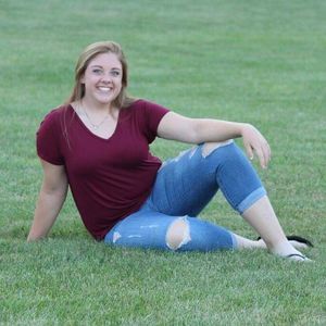 Meet your Posher, Elizabeth