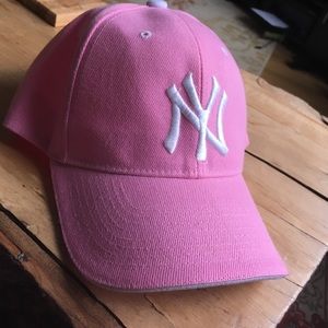 Pink Yankee Hat ⚾️🎀