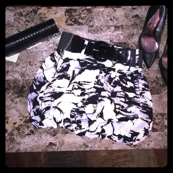 *Brand New* Forever 21 Bubble Skirt with wide Belt