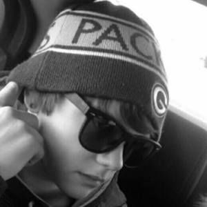 Meet your Posher, Hunter