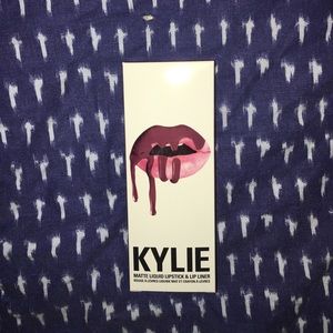 Kylie lip kit love bite