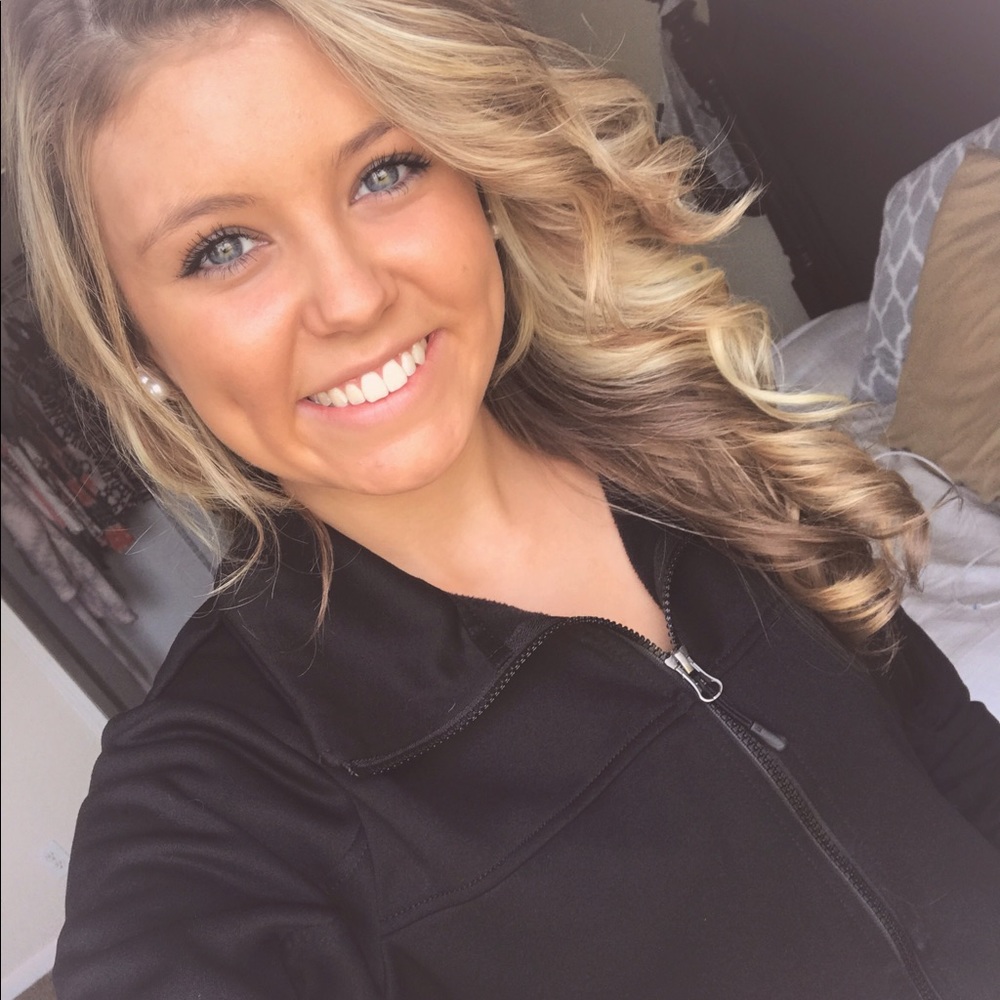 Meet your Posher, Savannah