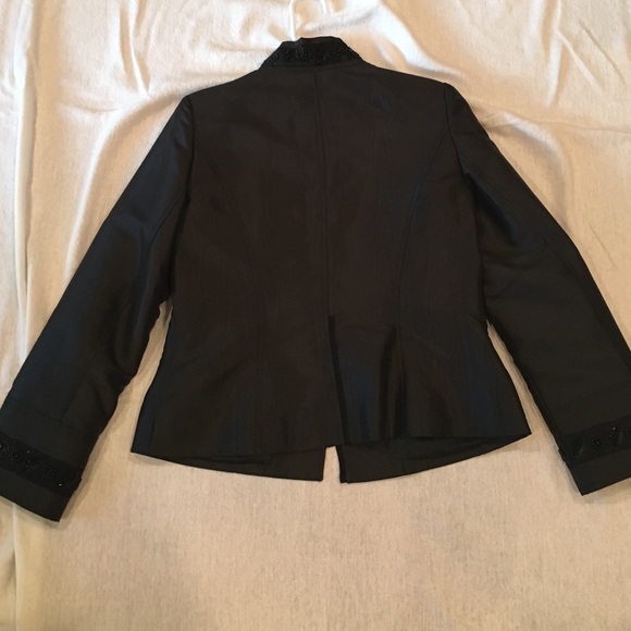 Black Cara Lotti evening jacket. - Picture 4 of 4