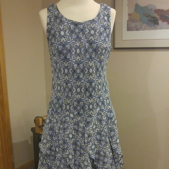 Amanda Lane Dress Handkerchief Hem