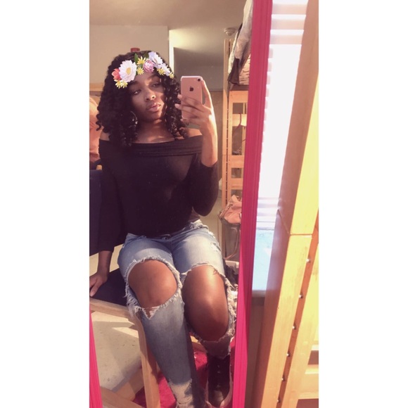 Meet your Posher, Noesha - Picture 2 of 5