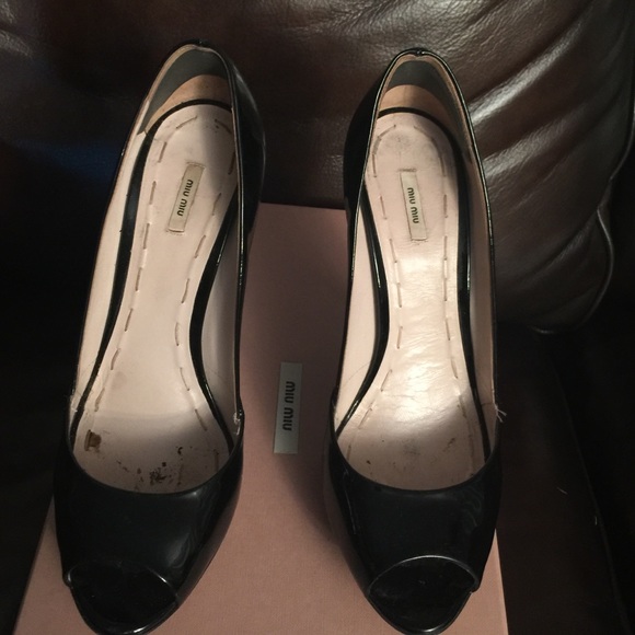 Miu Miu patent leather open toe stilettos 8.6 - Picture 2 of 4