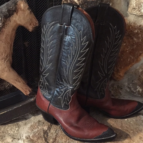 GORGEOUS Cowboy boots