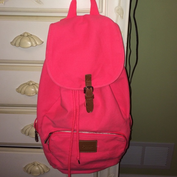 Victoria's Secret PINK supper cute backpack!