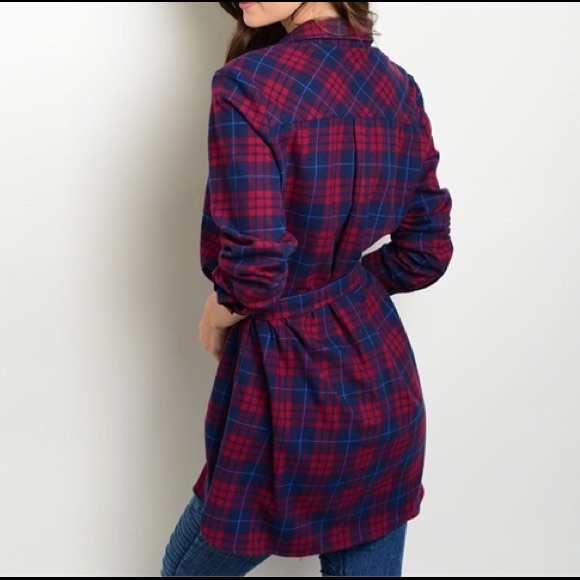 Long Sleeve Flannel Plaid Button Down Top - Picture 2 of 3