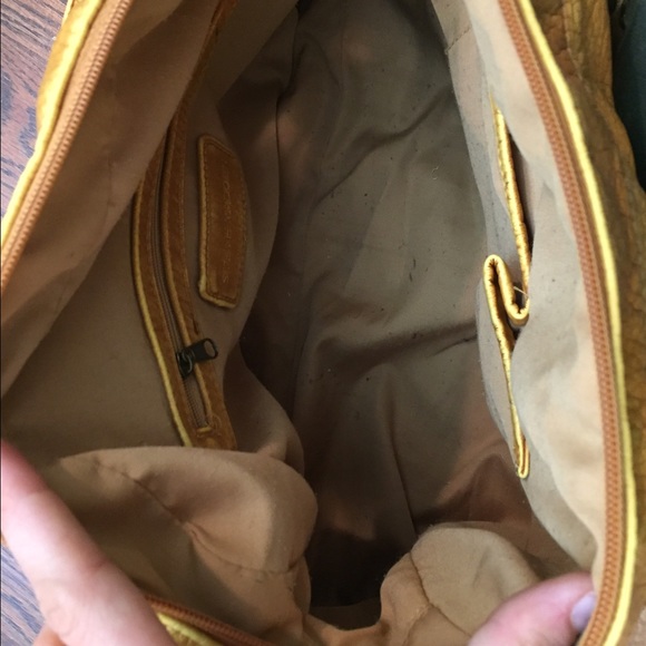 Mustard Steve Madden Purse - Picture 2 of 3