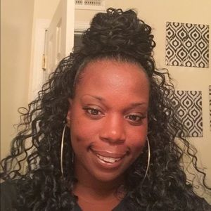 Meet your Posher, Stephanie