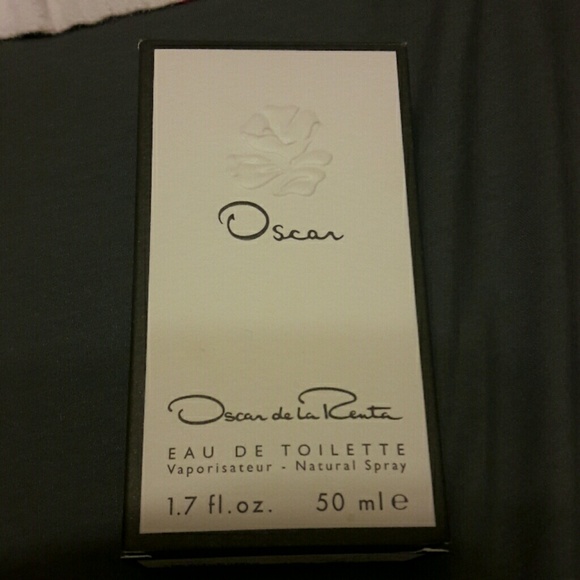 Oscar de la Renta Toilette