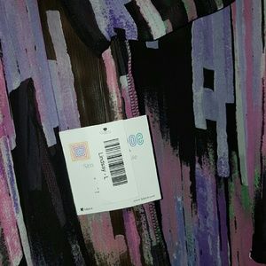 Lularoe Lindsey *GORGEOUS!* BNWT large