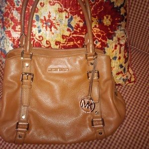 MK Bedford Satchel 👜👜👜