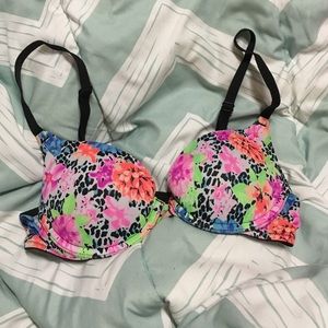 Floral print bra