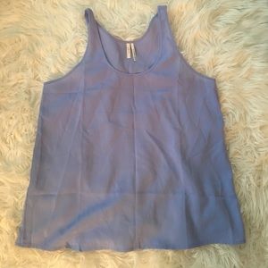 Lavender scoop-neck tank top