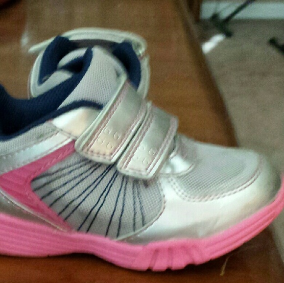 Carter tennis shoes