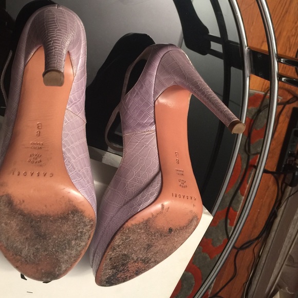 Casadei lavender raised patent leather stiletto 8B - Picture 4 of 4