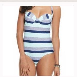 ❗️🎉 Vineyard Vines OnePiece Swim suit