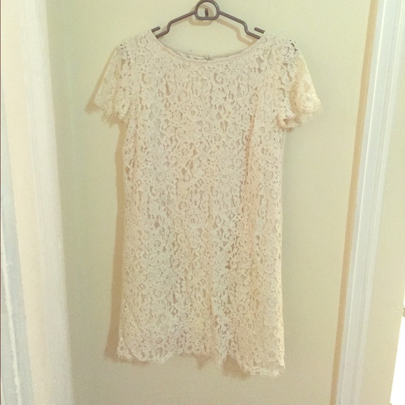 Off White floral detail dress! Perfect for fall!