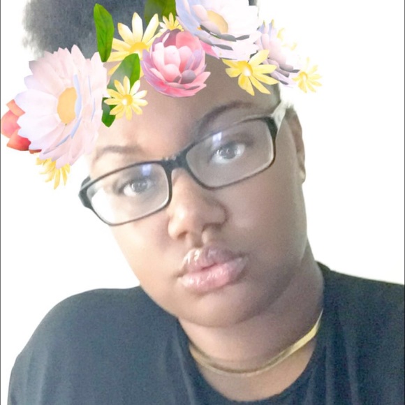 Meet your Posher, Hadiya - Picture 1 of 1