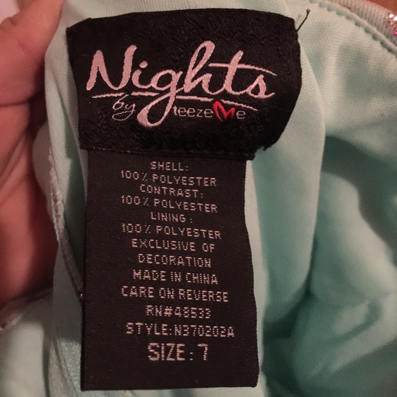 Homecoming dress - Picture 2 of 3