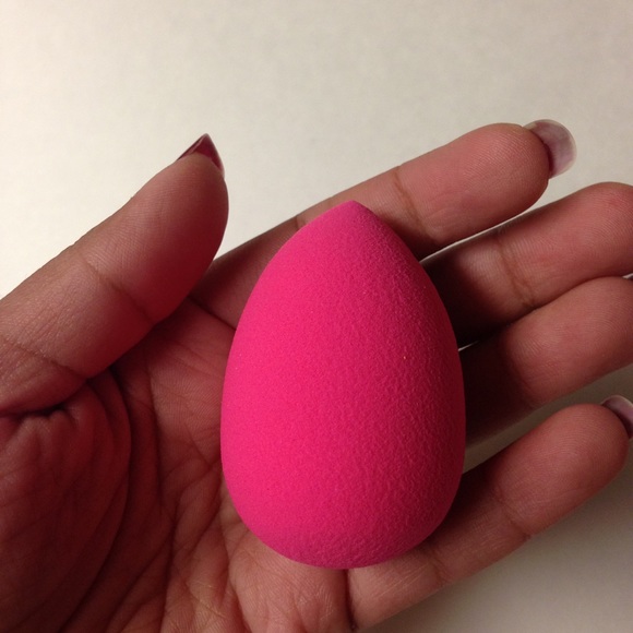 LAST ONE! Beauty Blender BBF! ❤️ - shaped 2 pack! - Picture 3 of 3
